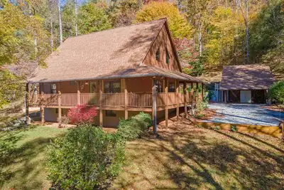 Image de Hiking and Waterfalls at Bartram Trail Acres Chalet