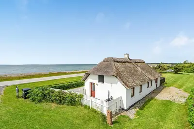 Image de Superbe maison Ă Thyholm avec cuisine