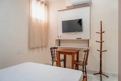 Image de Suite 3 with air conditioning, Wi-Fi, minibar, Tv and swimming pool. Close to the beach.