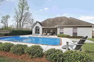 Image de Beat The Heat With A Pool Great For Lsu Games