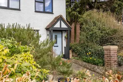 Image de Stunning character 2bed Cottage in St Albans Wifi