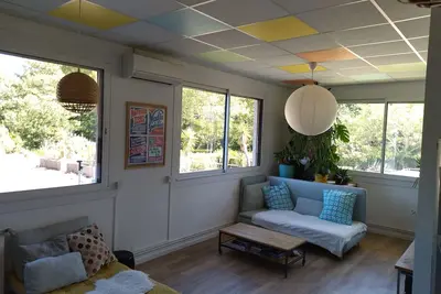 Image de Grand appartement très ensoleillé, à deux pas du coeur de la ville