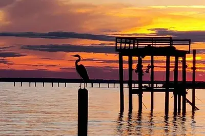 Image de Waterfront Home W\/ Private, Soft Sandy Beach & 300' Dock