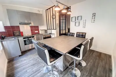 Image de Tres mignon appartement Toutes commodités et metro a 2 mn et du Rer