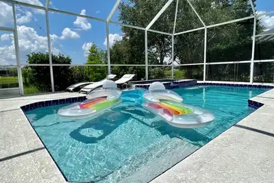 Image de Relaxing 3bed 2bath Pool Home w. Pond View & Hot Tub