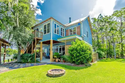 Image de \"Bayou Fever\" a Cajun Bayou Paradise -Sleeps 12