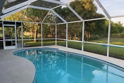 Image de Cozy coastal heated pool home, space for all the family. Fantastic St Lucie West