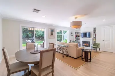 Image de Bridgehampton Townhouse Ideal Location