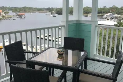 Image de Stunning Top Floor Views of The Steinhatchee River with Private Boat Slip \/Pool!