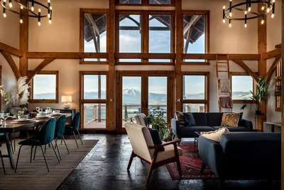 Image de Luxury Mountain Top Cabin with Stunning Views