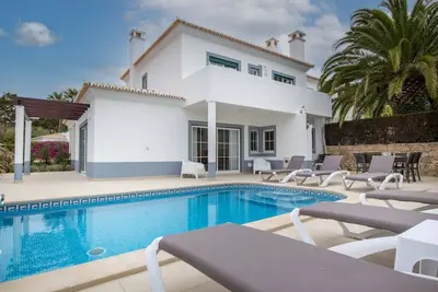Image de Luxury 3 Bedroom Townhouse