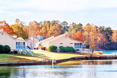 Image de Intimate Georgian Condo Resort