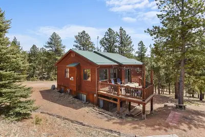Image de The Turkey Roost Cabin, 3 Bedrooms with a Game Room and Patio
