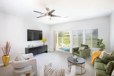 Image de Festival & Gorgeous Golf Course Condo
