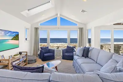 Image de Beachfront Luxury - Newly Updated in Harvey Cedars!