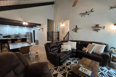Image de Large Fishing Cabin, San Juan River Access