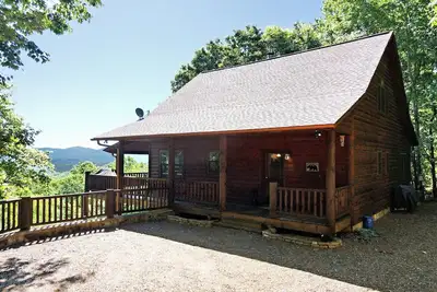 Image de All About The Views | Luxury 4 Bed, 3 Bath- Hot Tub-Great Views-Wifi