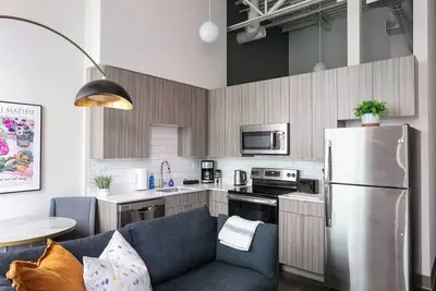 Image de DTown Mich Ave #10 | gym+rooftop w park view