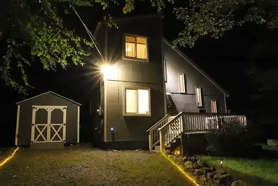 Image de Cozy and charming home in the heart of the Poconos-Entire House!