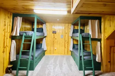 Image de Secluded Mountain 4 Bedroom Cabin