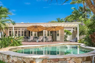 Image de The Byron Pavilion - Nestled in the heart of Byron, park the car and walk everywhere.