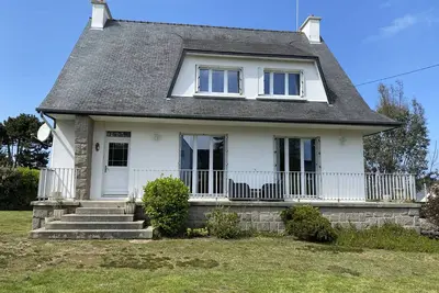 Image de Maison 6 pers avec jardin, Wifi, proche plages et sentier Ă Perros-Guirec
