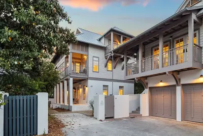 Image de Summer Dates Available! Rosemary Beach! 6 Adult Bikes! Close to the Beach and Town Center!