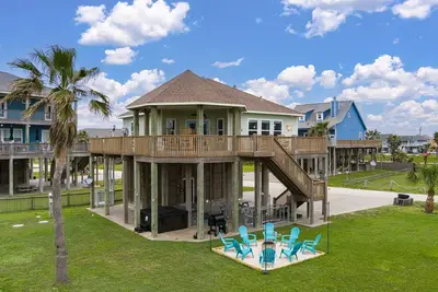 Image de Mimosa Cove - Seconds to the beach, beautiful view, loaded with amenities!