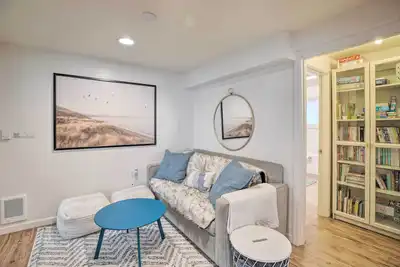 Image de Rockaway Beach Condo - Beach Access Nearby!