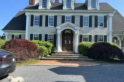 Image de Hamptons Oasis 7Bed/7. 5 Bath w Pool, Hot Tub and Tennis