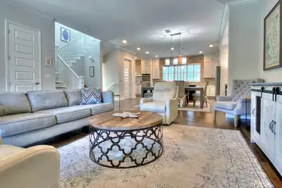 Image de Condo walk to the beach, WiFi, Ac, washer/dryer - snowbirds Ok