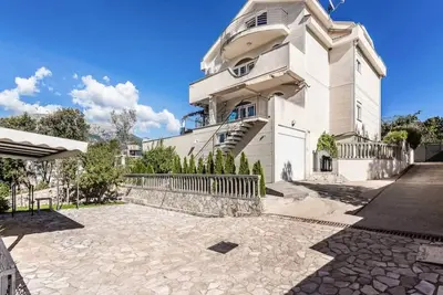 Image de Beautiful villa with private beach!