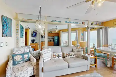 Image de Gulf-front condo with pool, beach access, balcony & central Ac - dog-friendly