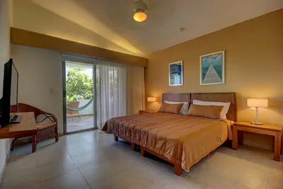 Image de Penthouse 3 Bedroom. Garden View. 8 people. Downtown. Fully equipped. Near Beach. Rms.