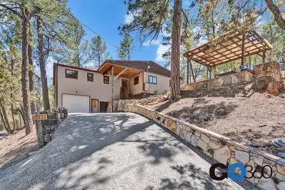 Image de 12 Guests, Jacuzzi, Game Room, Deck, 🗻Views