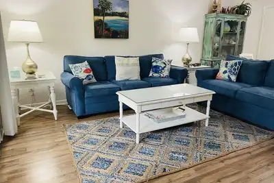 Image de 2 Bedroom Condo on Amelia Island~ Brand New to the Rental Market ~1st Floor Unit