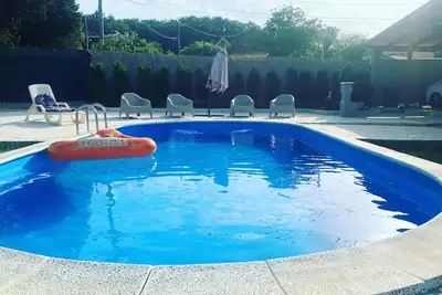 Image de Mika’s Poolhouse