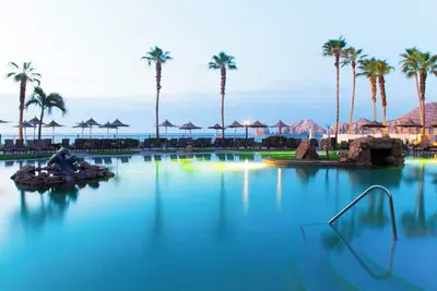 Image de Located on the pristine medano beach