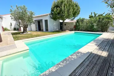 Image de Superbe villa avec piscine au cœur du village
