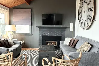 Image de Classic Cape Cod beach cottage
