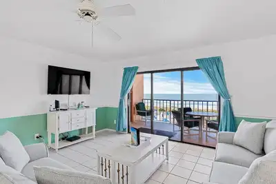 Image de Beach - Gulf front Condo! - Reef Club 310