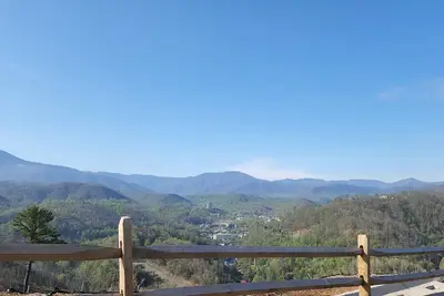 Image de Luxury 3, 4, 7 Night stay in a 2 Bedroom suite at Westgate Smoky Mountain Resort