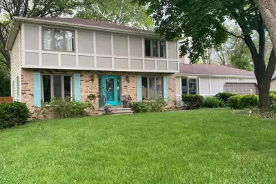 Image de 10 minutes to Eaa! Spacious 4-bedroom, 3-bath home near the lake.