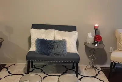 Image de Cozy home. 15 minutes from the lake and 30 minutes from the beach!