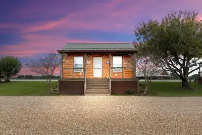 Image de ★Beautiful Texas ranch retreat with lake. cabin#3 ★