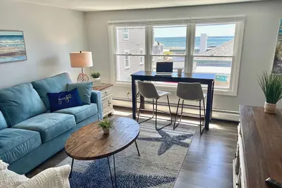 Image de Beach House ∆ Prime Location ∆ Steps to the Ocean