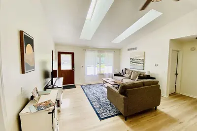 Image de Spacious Home w/ King Bed close to Beaches, Lake Macatawa, Holland, & Saugatuck