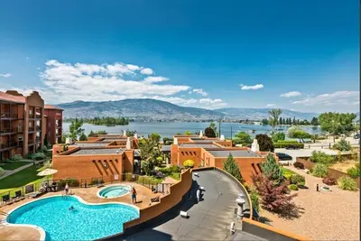 Image de Lakeshore Villas Resort - Three Bedroom Lakefront Condo
