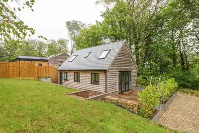 Roman Lodge, pet friendly, with a garden in Osmington