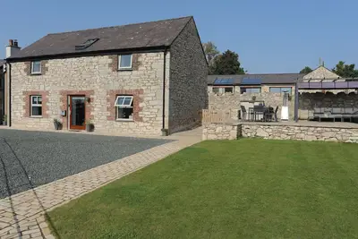 Image de The Stables, romantic, luxury holiday cottage in Beaumaris